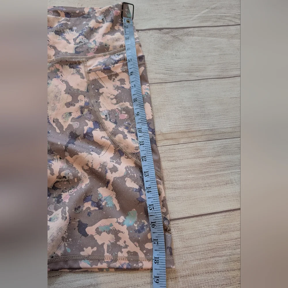 Bebe Sport Athletic Biker Shorts. Size Medium - Picture 3 of 10